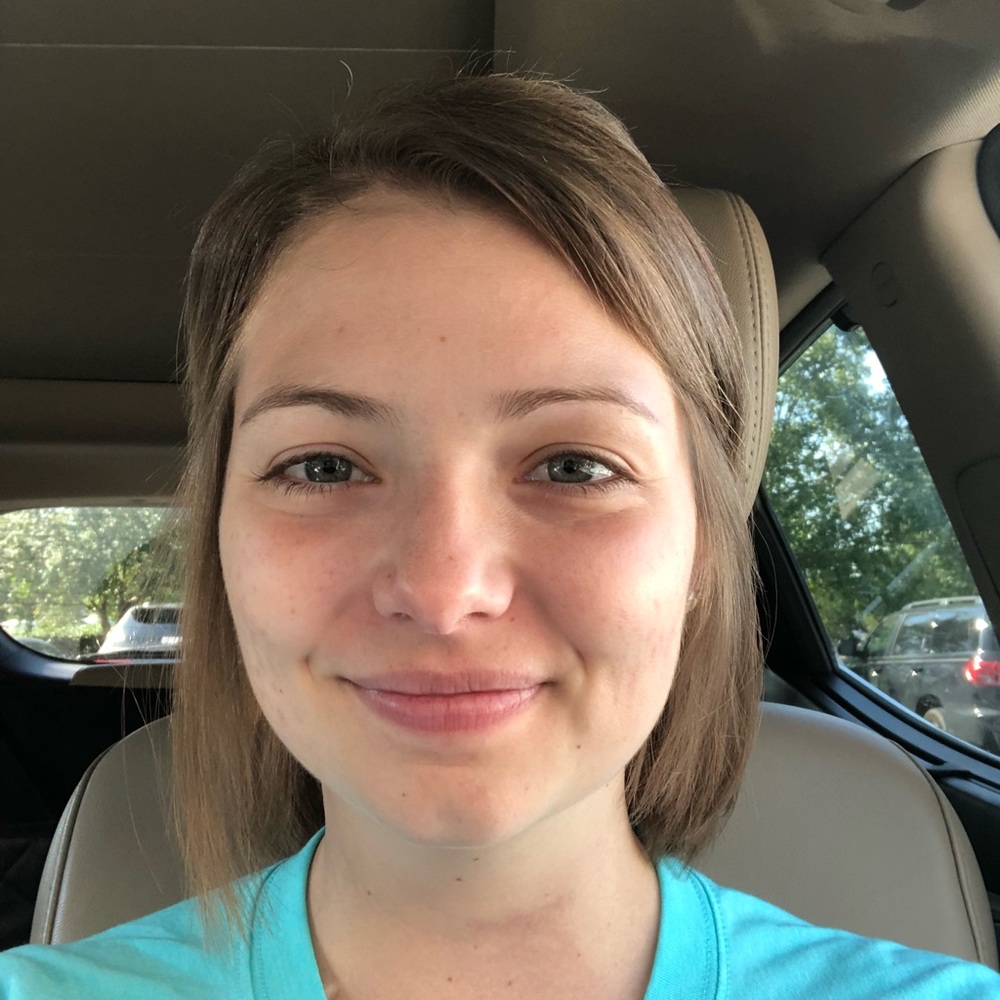 Meet your Posher, Emily